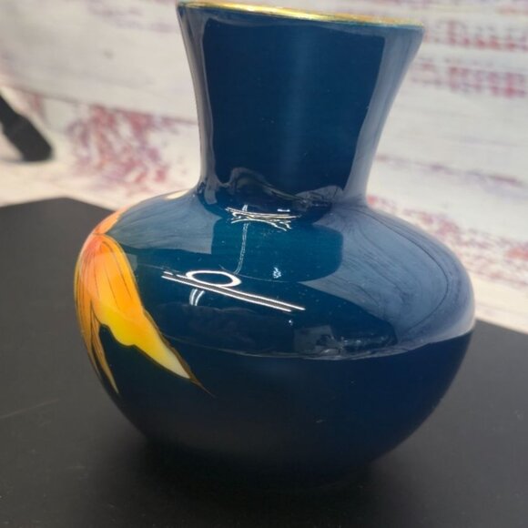 Vintage Japanese Bud vase Goldfish cobalt blue hand painted  fish - Picture 4 of 10